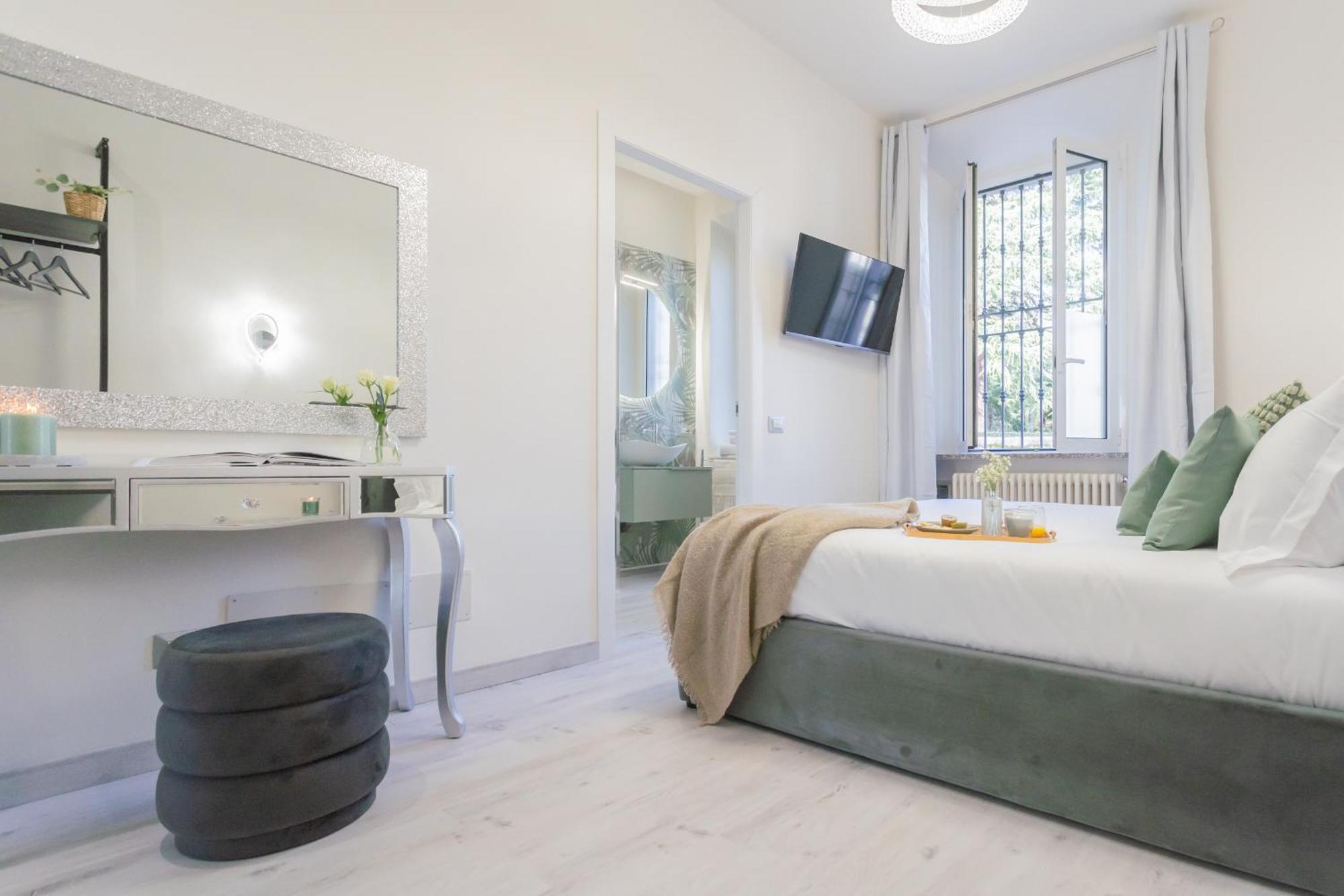 Cernobbio Dream Suites By Rent All Como Exterior photo