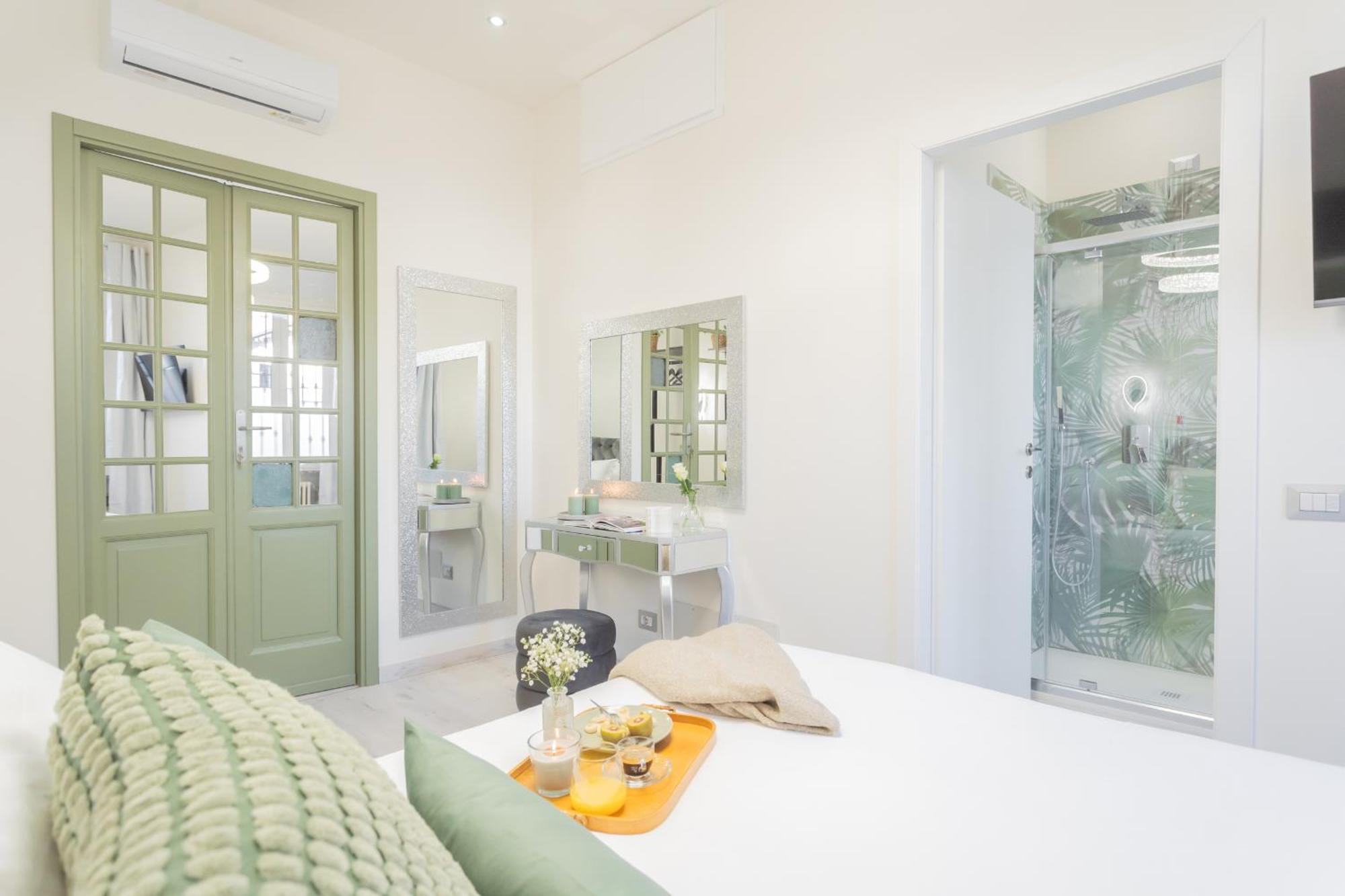 Cernobbio Dream Suites By Rent All Como Exterior photo